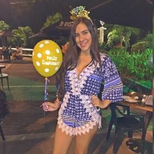 Meet your Posher, Laura